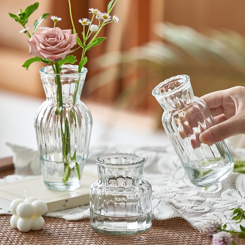Vase en verre sculpté à la mai - Home Office Layout avis et prix