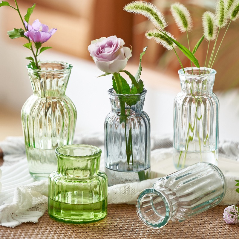 Vase en verre sculpté à la mai - Home Office Layout avis et prix